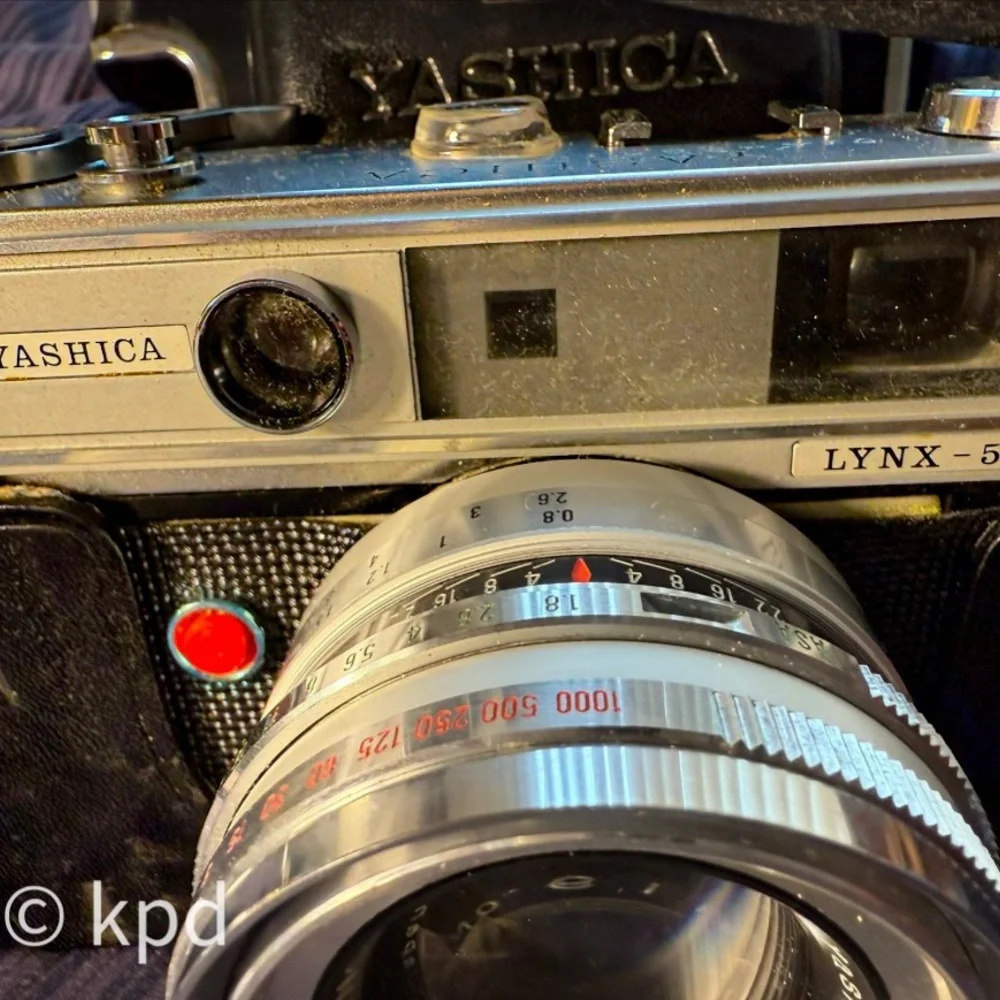 Vintage Camera Pair – Yashica Lynx-5000E + Agfa Silette Pronto w/ Cases